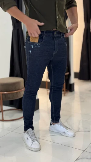 Calça Jeans Skinny com Puídos Ref. 22237