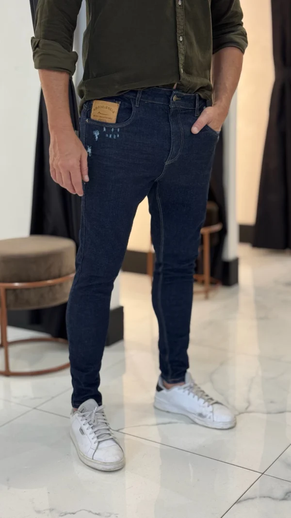 img_2219-db1e217454e226921517449108772087-1024-1024 Calça Jeans Skinny com Puídos Ref. 22237